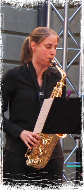 Mélanie au saxophone